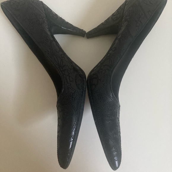 ****SOLD****Prada Vero Cuoio pumps - Picture 3 of 10